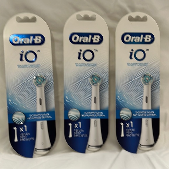 Oral B Bath & Body Three Oral B Io Replacement Tooth Brush Heads
